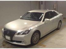 2017 Toyota Crown Majesta