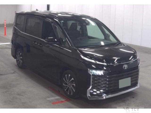 2022 Toyota Voxy