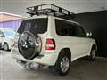 2004 Mitsubishi Pajero iO