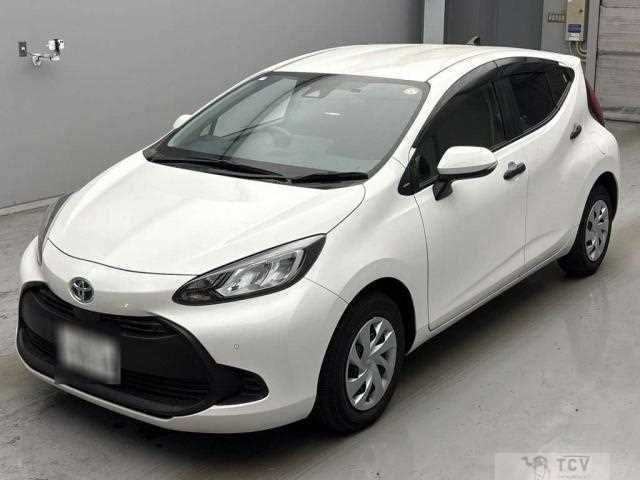 2024 Toyota AQUA