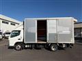 2015 Mitsubishi Fuso Canter