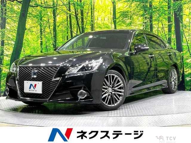 2014 Toyota Crown Hybrid