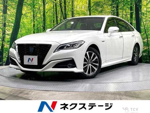 2019 Toyota Crown Hybrid