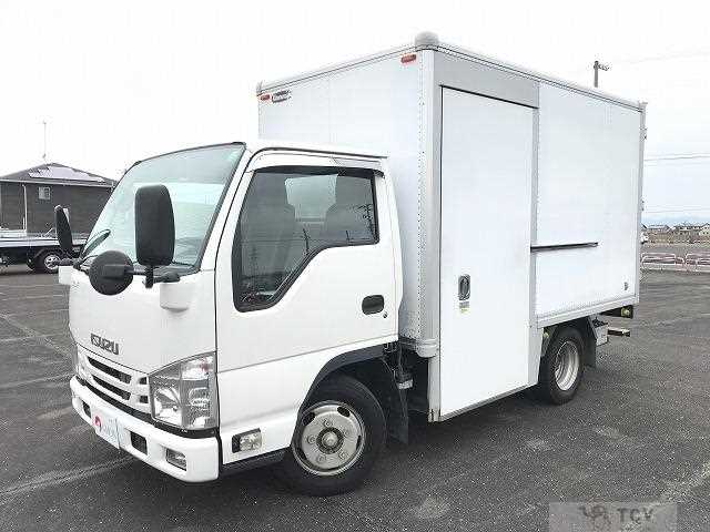 2020 Isuzu Elf Truck