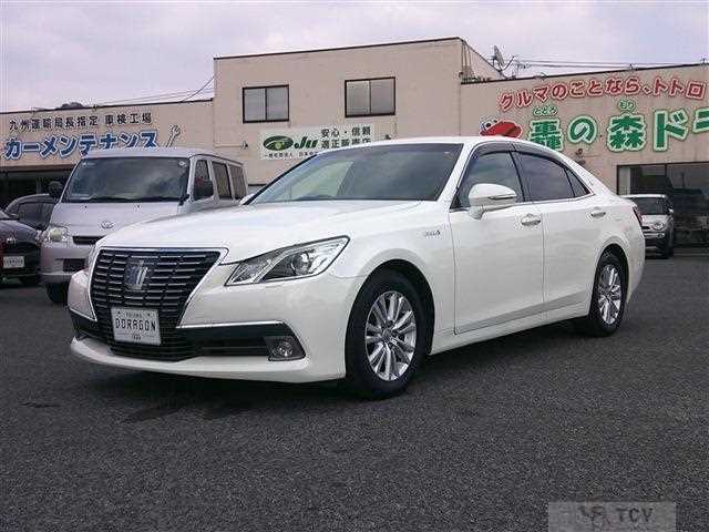 2013 Toyota Crown