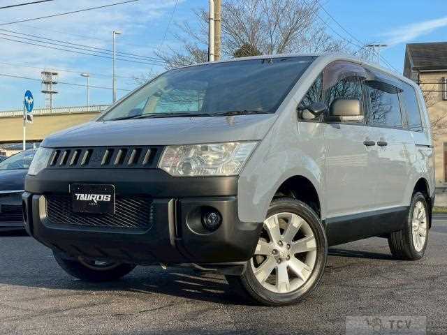 2010 Mitsubishi Delica D5