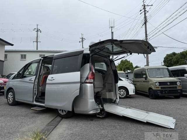 2018 Nissan Serena