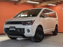2015 Mitsubishi Delica D5
