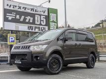 2013 Mitsubishi Delica D5