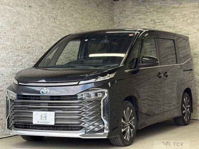 2023 Toyota Voxy