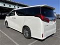2023 Toyota Alphard Hybrid