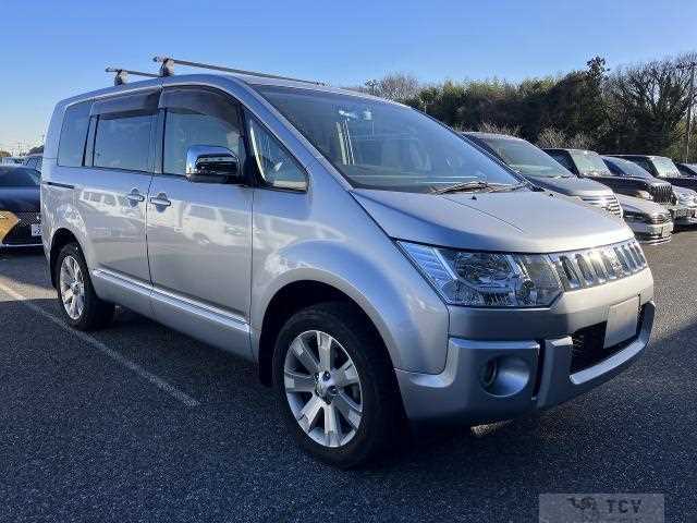 2016 Mitsubishi Delica D5