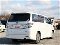2013 Toyota Vellfire