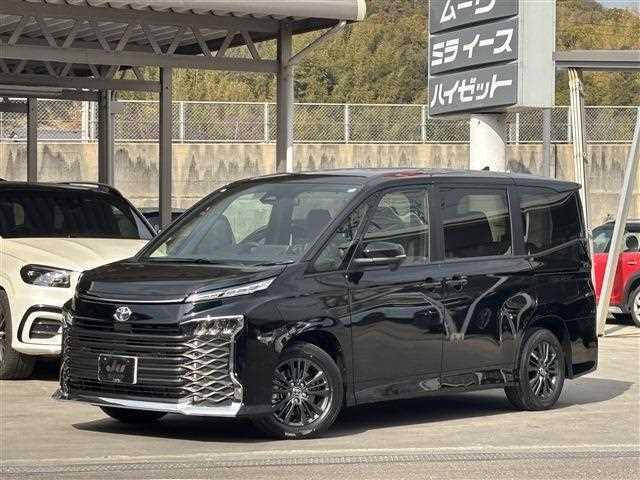 Toyota Voxy 2026 — фото 2 купить в Москве