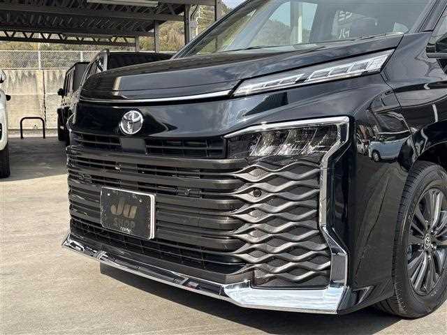 Toyota Voxy 2026 — фото 8 купить в Москве