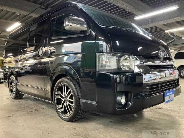2010 Toyota Hiace Van