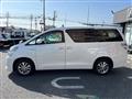 2013 Toyota Vellfire