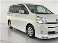 2011 Toyota Voxy