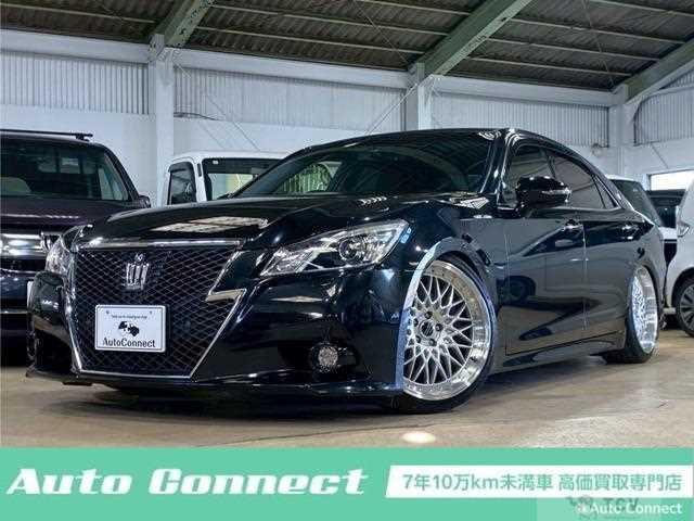 2014 Toyota Crown