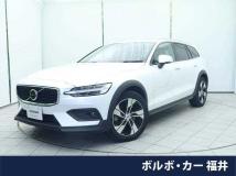 2022 Volvo V60