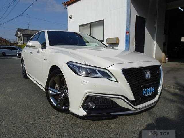 2019 Toyota Crown Hybrid