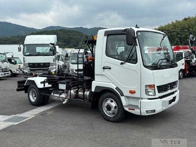 2025 Mitsubishi Fuso Fighter