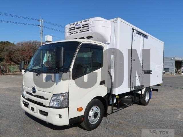 2025 Hino Dutro