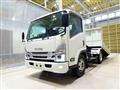 2022 Isuzu Elf Truck