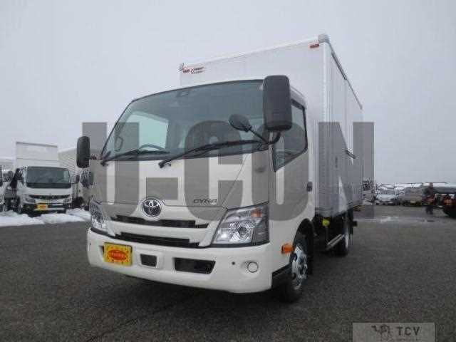 2025 Toyota Dyna Truck
