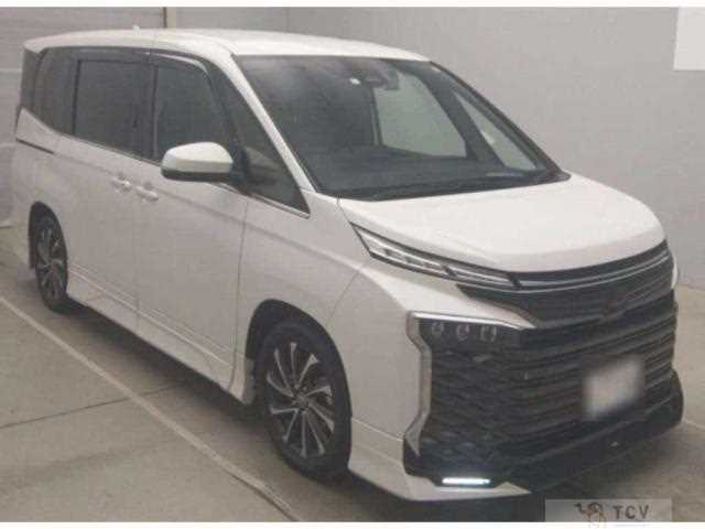 2023 Toyota Voxy