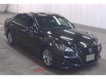 2018 Toyota Crown Hybrid