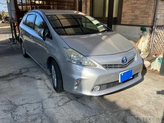 2011 Toyota PRIUS α