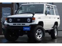 2000 Toyota Landcruiser 70