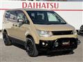 2009 Mitsubishi Delica D5