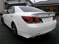 2016 Toyota Crown