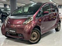2010 Mitsubishi i