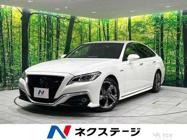 2019 Toyota Crown Hybrid