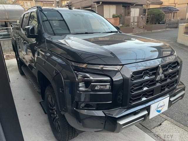 2025 Mitsubishi Triton