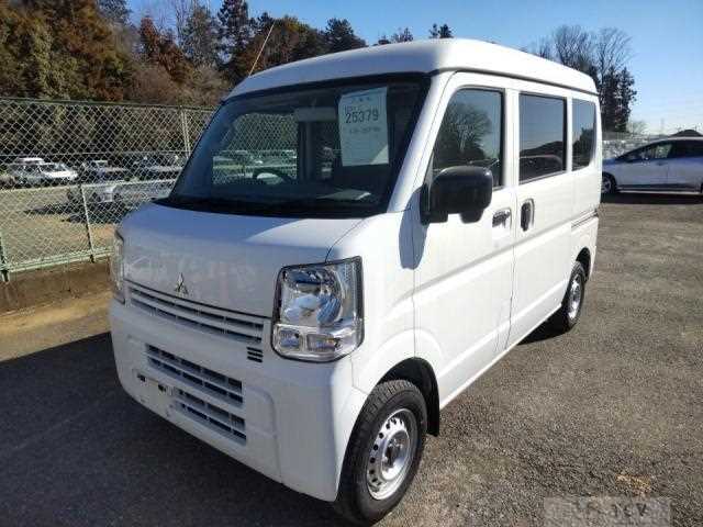 2023 Mitsubishi Minicab Van