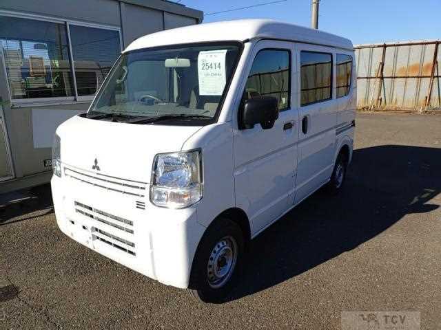 2023 Mitsubishi Minicab Van