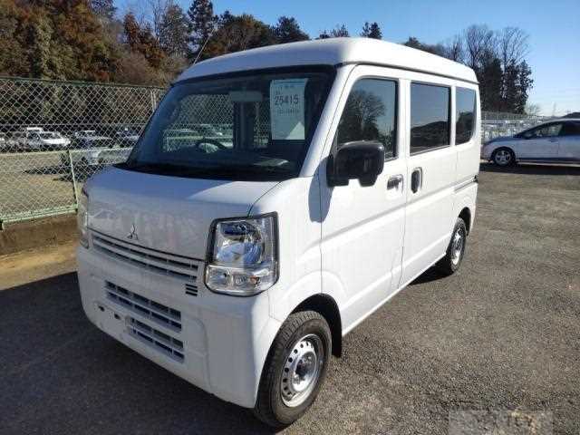 2023 Mitsubishi Minicab Van
