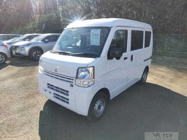 2023 Mitsubishi Minicab Van