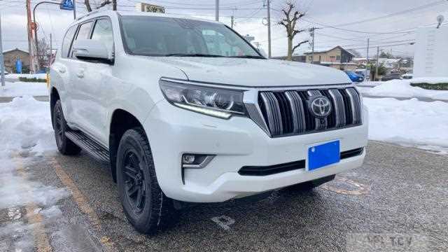2023 Toyota Land Cruiser Prado