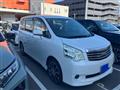 2011 Toyota Noah