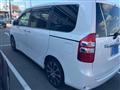2011 Toyota Noah