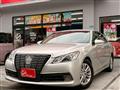 2013 Toyota Crown Hybrid