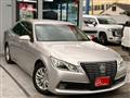 2013 Toyota Crown Hybrid