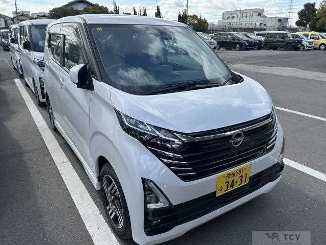 2023 Nissan Nissan Others