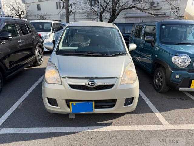 2011 Daihatsu Mira