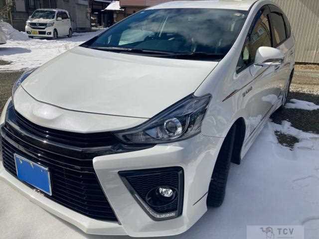 2015 Toyota PRIUS α